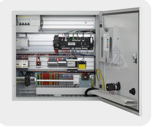 Kollmorgen electrical cabinets synchronize tractors and inverters ZIEHL-ABEGG